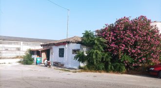 Plot with shop in Zakynthos town